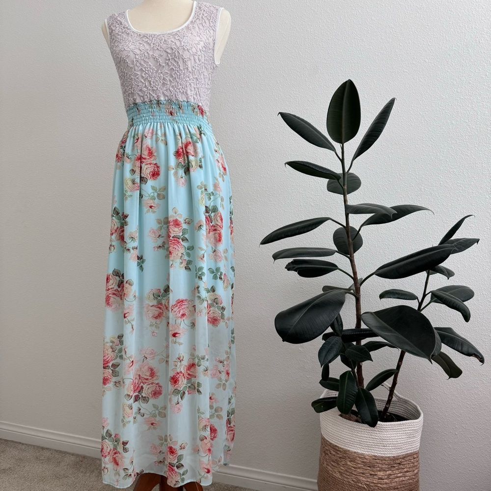 Off-white lace top and mint floral bottom maxi dress - L